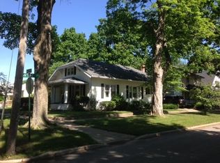 302 W 11th St, Rochester, IN 46975