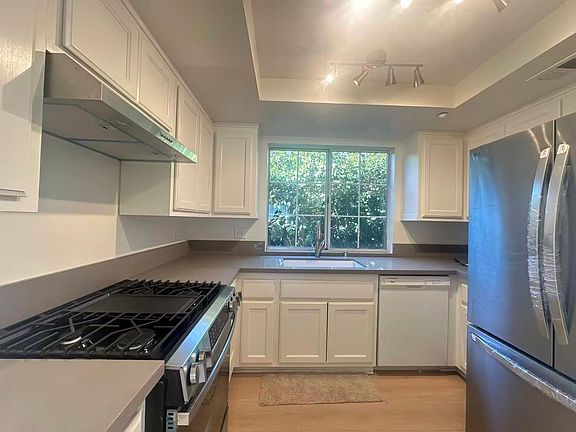 4th image of 1033 Duarte Rd #A
