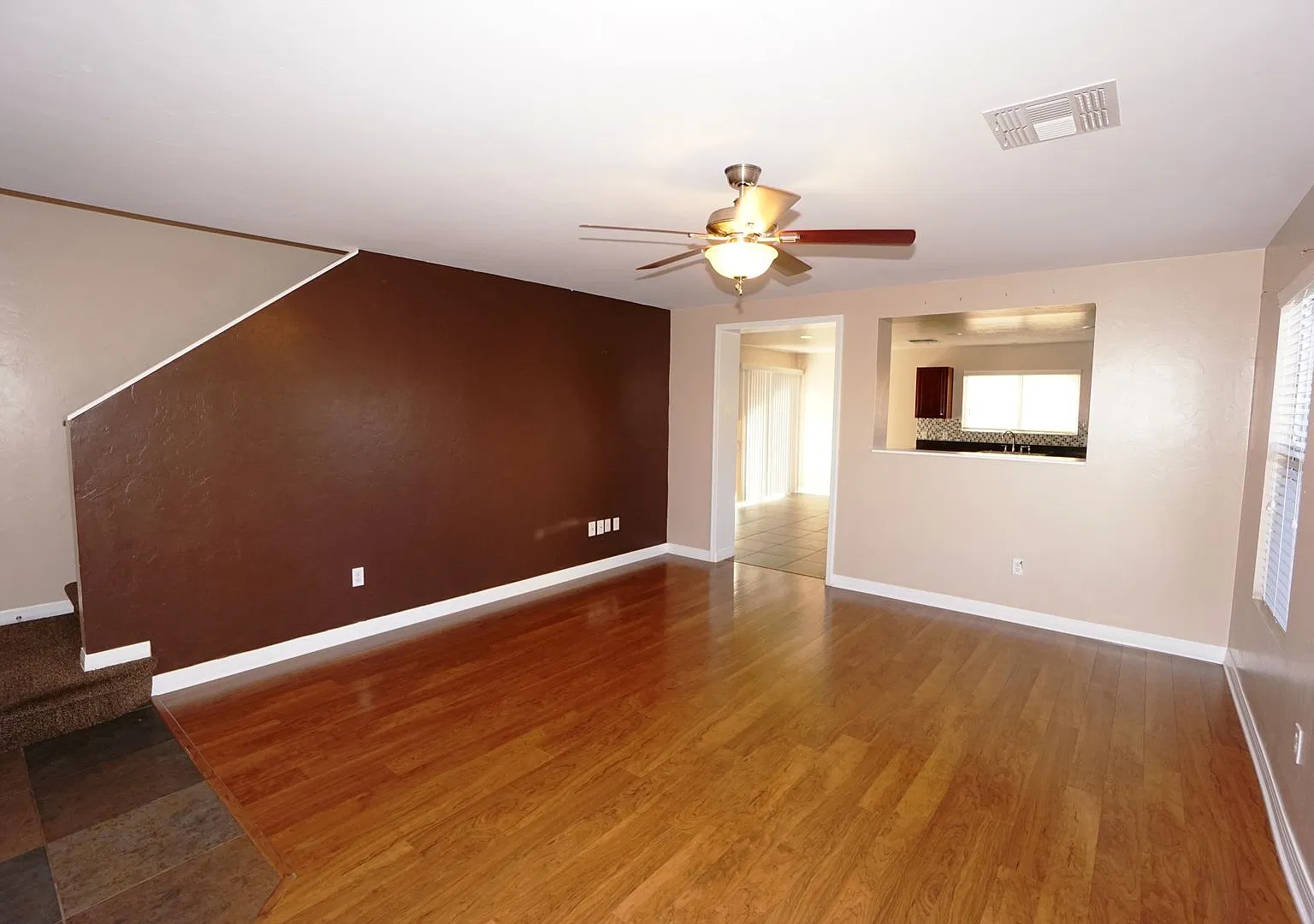 Modern Eastside Living: 3-Bed Oasis with Open-Concept Kitchen — Photo 4