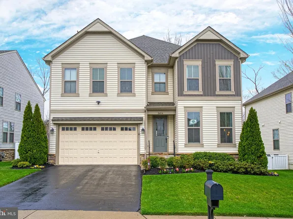 24834 Somerby Dr, Chantilly, VA 20152