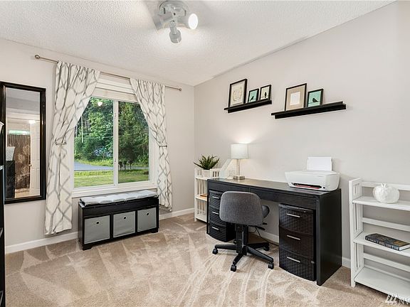 5th image of 21501 NE 60th Pl