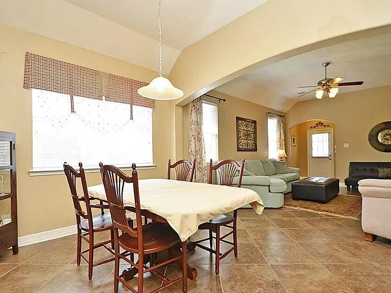 24562 Carlton Springs Ln — Photo 5