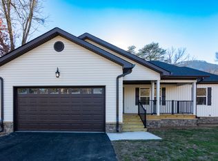 418 Old State Highway 8, Dunlap, TN 37327