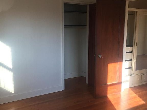5th image of 2340 Victory Pkwy APT 38