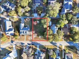 5104 Hollow Tree Drive, Southport, NC 28461