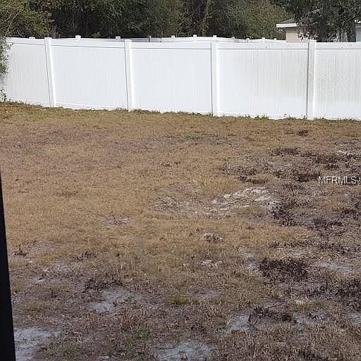 2nd image of 435 Cypress Ave
