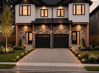 26 Rose Ave, Orillia, ON L3V 2N4