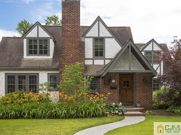 13 Bunker Hill Rd, Cranbury, NJ 08512