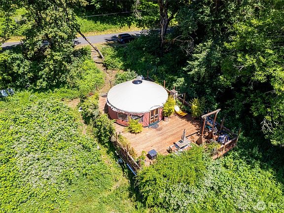 2nd image of 33114 Mount Tahoma Canyon Rd E