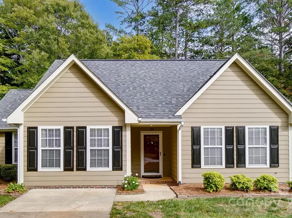 192 Valleybrook Dr, Denver, NC 28037