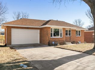 606 S North St, Indianola, IA 50125