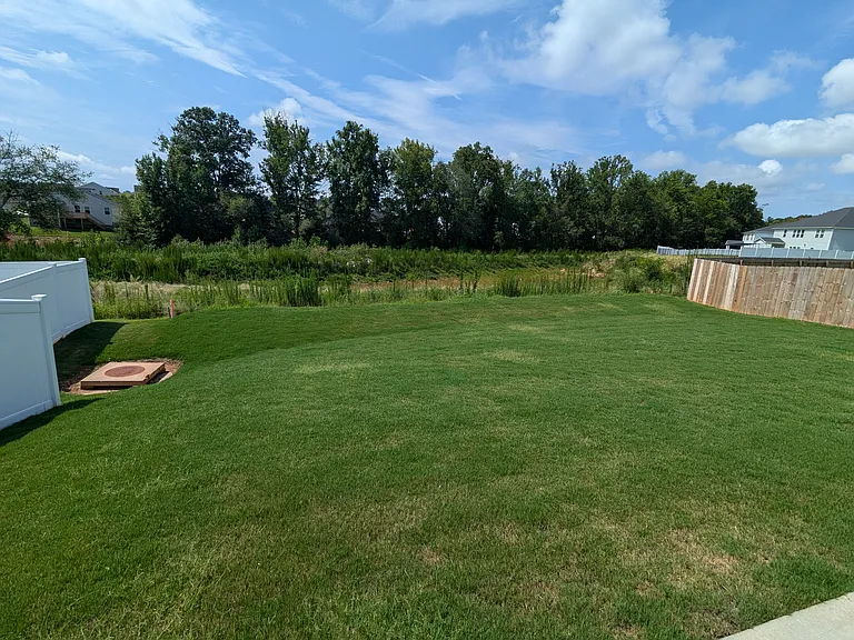416 Roderick Ln — Photo 28
