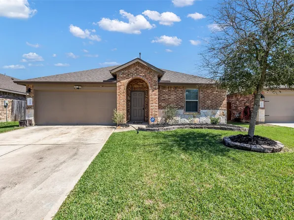 3910 Hybrid Ct, Baytown, TX 77521