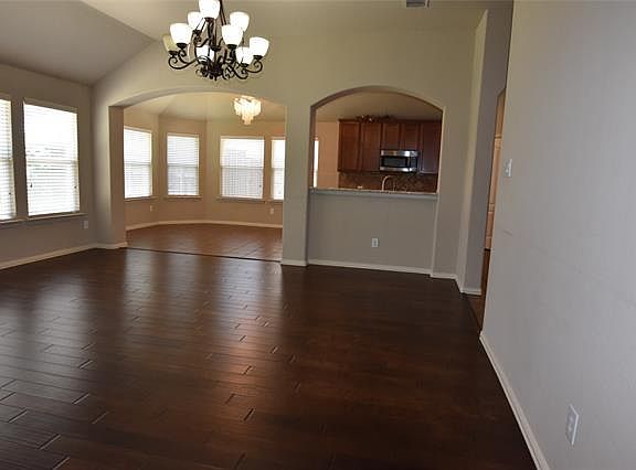 5th image of 11481 Corsicana Dr
