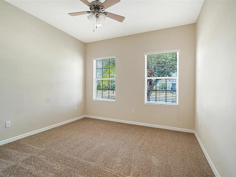 1424 Blue Horizon Cir — Photo 29