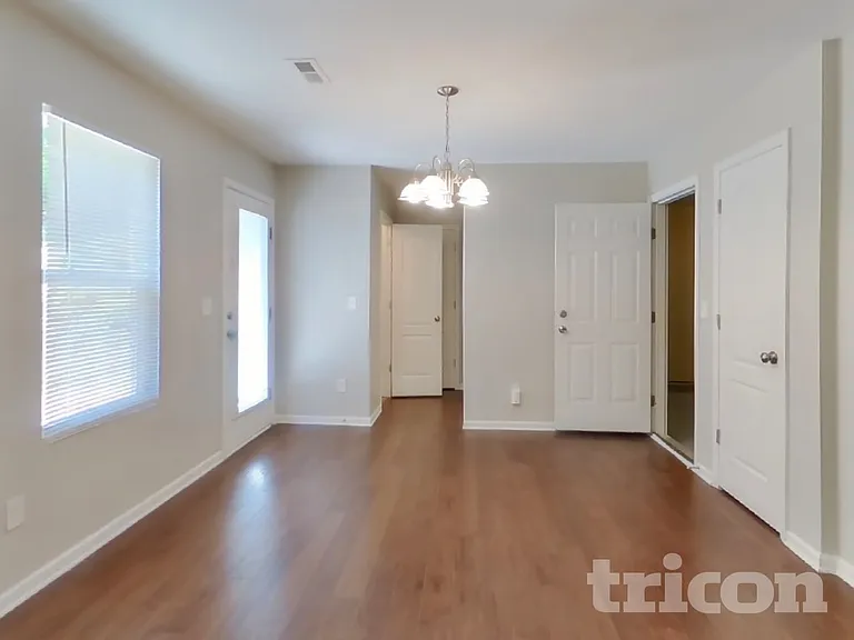 4600 Montelena Dr — Photo 4