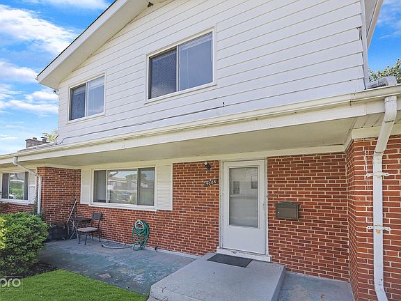 4th image of 9008 N Clifton Ave #0