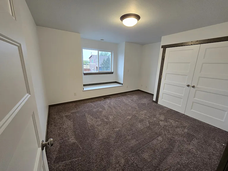 745 Linda Ln — Photo 17