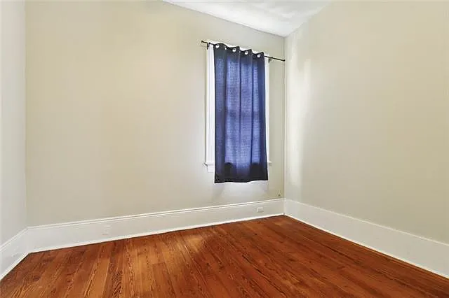 4518 Laurel St — Photo 13