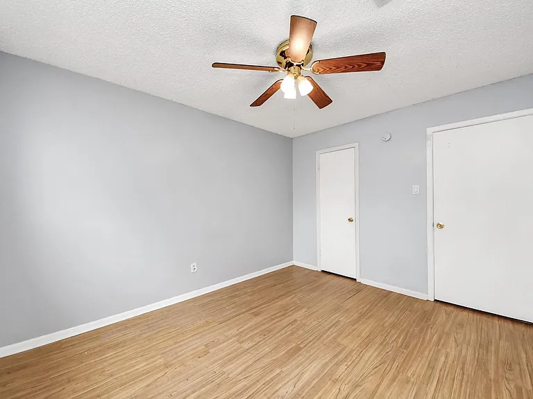 1006 Perry St #100 — Photo 34