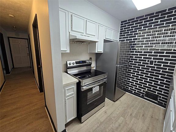 3rd image of 1297 Tree Creek Ct