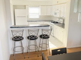 160-20 98th St, Howard Beach, NY