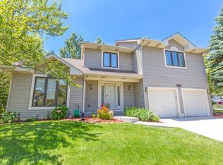 271 Windsor Dr, Bartlett, IL 60103