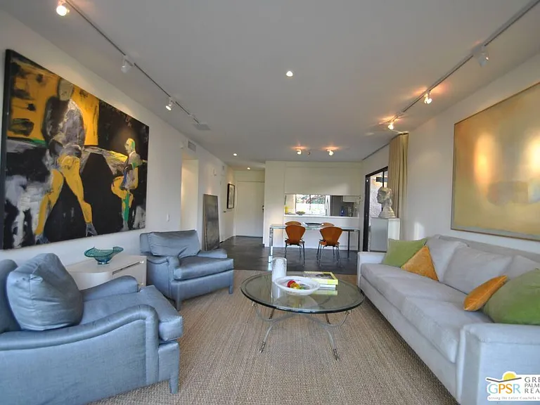 1751 E Sandalwood Dr — Photo 10