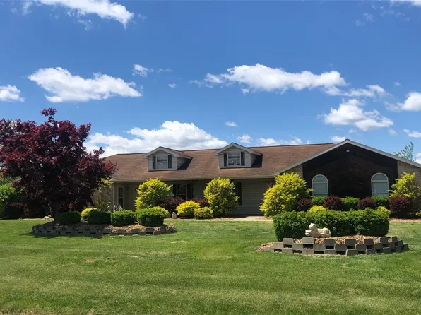 400 Country Club Rd, Centralia, IL 62801