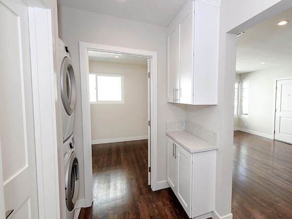 3rd image of 1055 S Sherbourne Dr #5