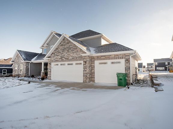 3rd image of 5359 Daffodil Dr