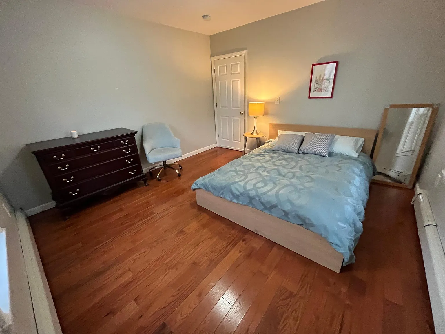 2 bed, 935 sqft, $3,580 — Photo 2