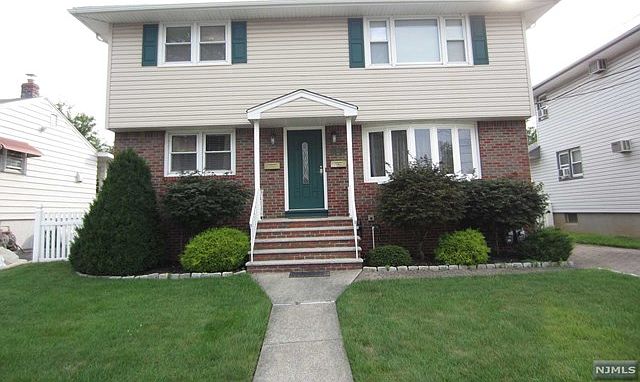 1st image of 363 Woodcrest Pl