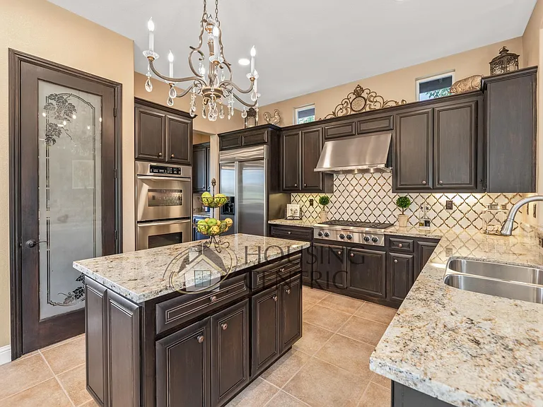 4005 Royal Troon Dr — Photo 21