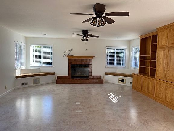3rd image of 5522 Drysdale Dr