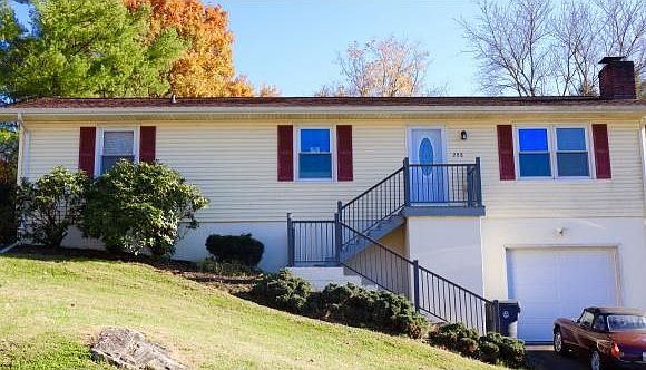 1st image of 208 Belmont Dr
