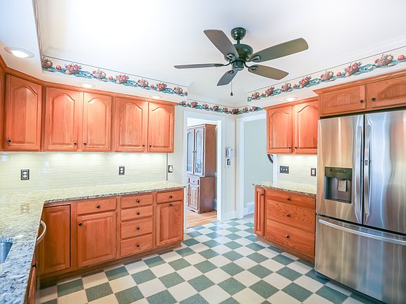 4th image of 5416 Williams Place Ct
