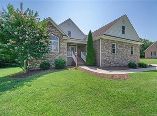 326 Trappers Ridge Dr, Rockwell, NC 28138