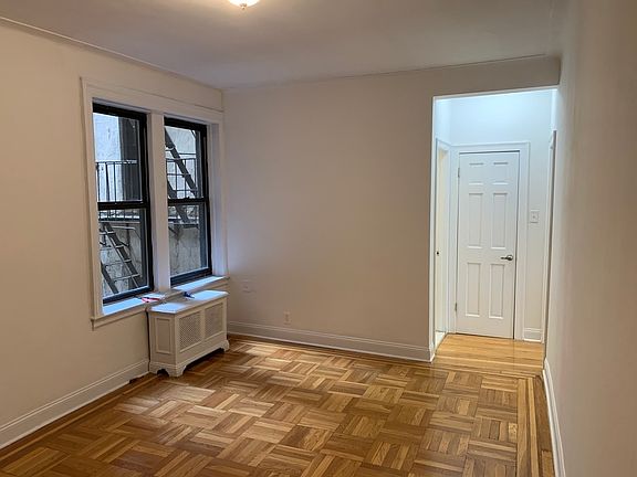 5th image of 330 E 52nd St APT 24