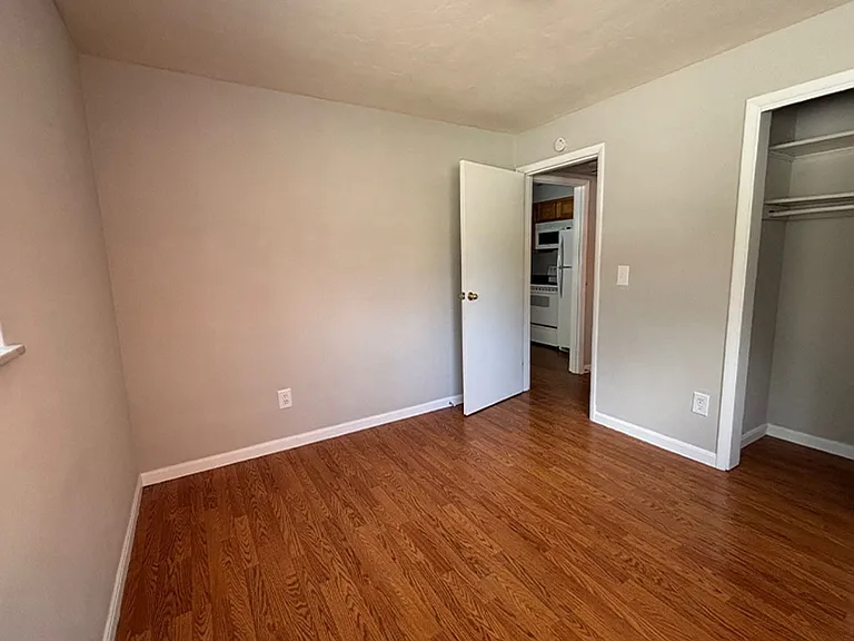 545 Lowell Ave — Photo 10