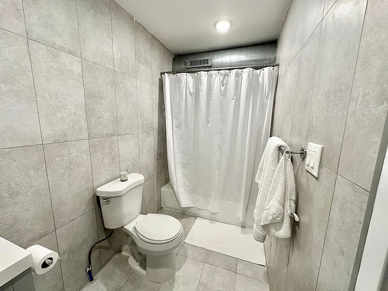 1420 N 7th St #4 — Photo 11