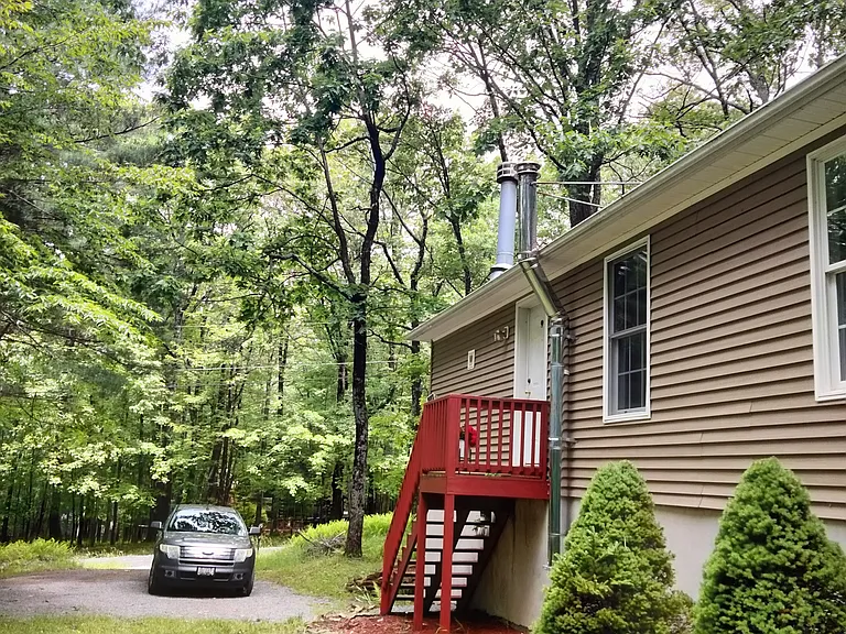 423 Deer Run Ln — Photo 5