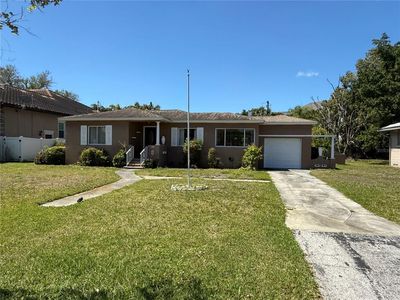144 Almedo Way NE, Saint Petersburg, FL, 33704