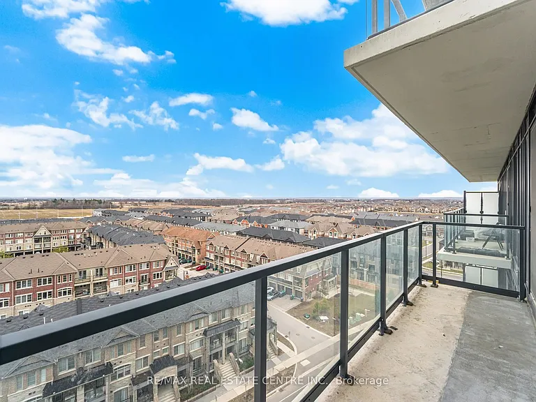 215 Veterans Dr #901 — Photo 25