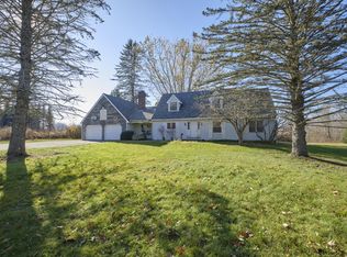 555 Friendship Rd, Waldoboro, ME 04572