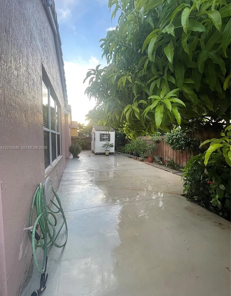 3 bed, 2037 sqft, $3,500 — Photo 3