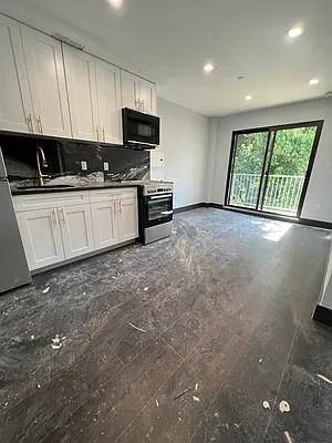 Rented by Delmark Realty LLC | media 1