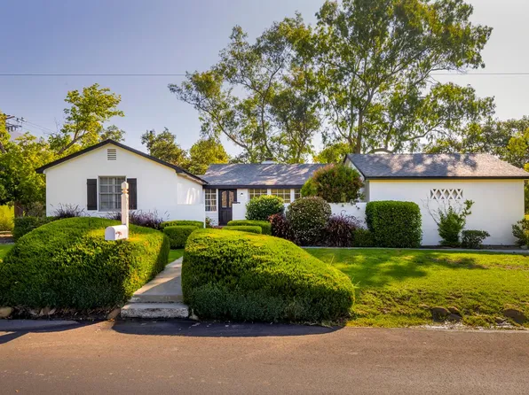 212 Foothill Rd, Ojai, CA 93023