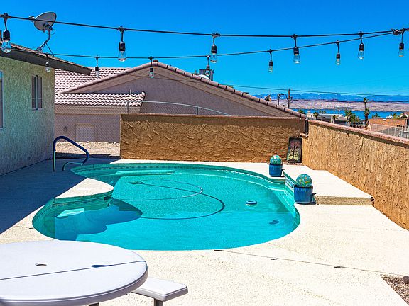 2nd image of 321 Chipeta Ln