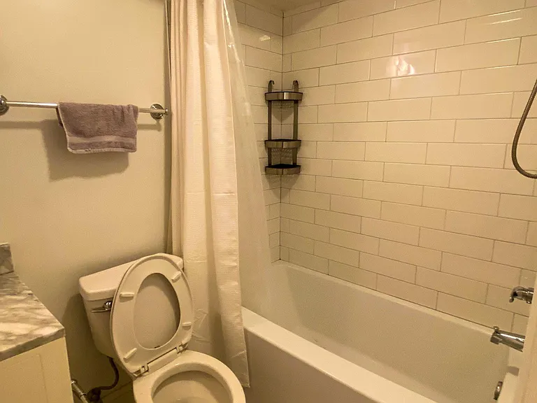 510 6th St NE #B — Photo 12